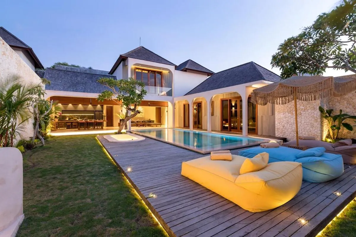 Villa Indira 3Br Villa In Umalas, Canggu